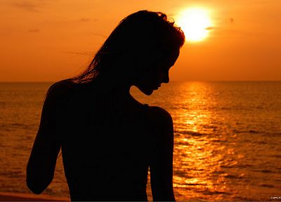 women, sunset, silhouettes - duplicate desktop wallpaper