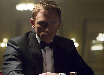 James Bond, poker chips, Daniel Craig - desktop wallpaper