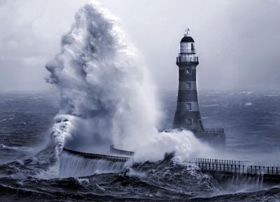 waves, lighthouses - desktop wallpaper