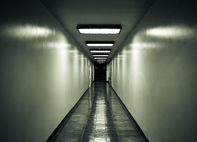 hallway - random desktop wallpaper