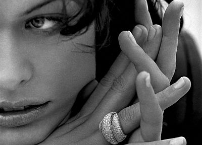 women, actress, rings, grayscale, monochrome, Milla Jovovich - duplicate desktop wallpaper