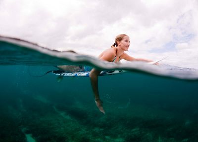 women, surfing, surfers, split-view - duplicate desktop wallpaper