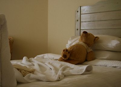 beds, pillows, stuffed animals, dolls, teddy bears - random desktop wallpaper