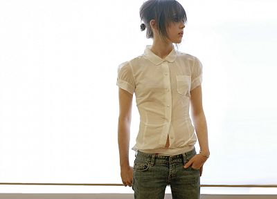women, Ellen Page, white, actress, shirts - random desktop wallpaper