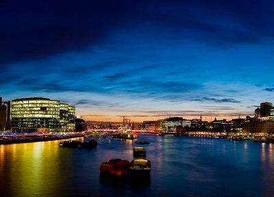 London, River Thames - duplicate desktop wallpaper