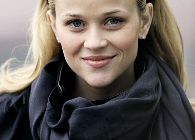 Reese Witherspoon - related desktop wallpaper