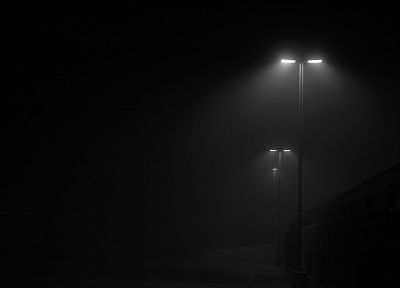 night, fog, street lights - random desktop wallpaper