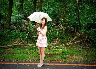 brunettes, women, plants, Asians, umbrellas, Mikako Zhang Kaijie - duplicate desktop wallpaper