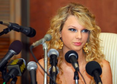 blondes, women, Taylor Swift, celebrity, singers, earrings - duplicate desktop wallpaper