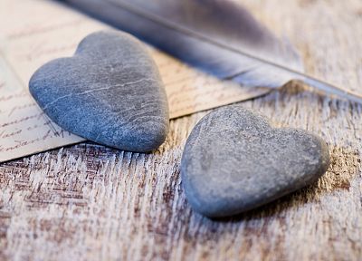 love, stones, feathers - desktop wallpaper
