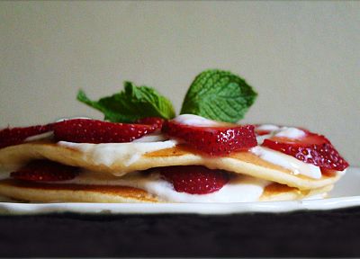 food, pancakes, strawberries, slices - related desktop wallpaper