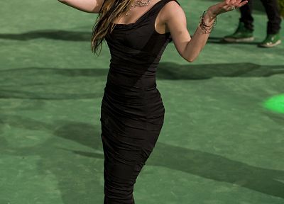 Avril Lavigne, black dress - related desktop wallpaper