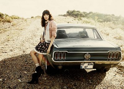 brunettes, vintage, vehicles, Ford Mustang - desktop wallpaper