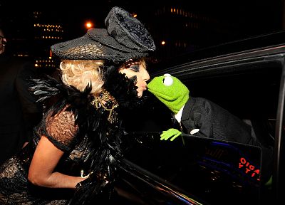 music, Lady Gaga, Kermit the Frog - desktop wallpaper