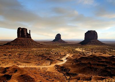 Monument Valley - related desktop wallpaper