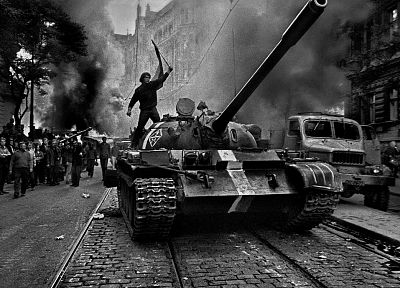 military, riots, revolution, tanks, grayscale, protest, T-55 - desktop wallpaper