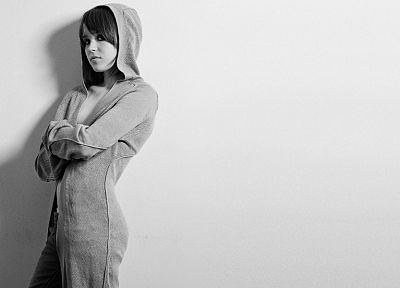 women, Ellen Page, actress, hoodies - desktop wallpaper