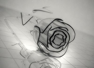 black and white, nature, flowers, glass, leaves, tables, darkness, crystals, roses - related desktop wallpaper