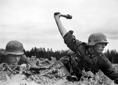 soldiers, Nazi, World War II, Wehrmacht, grenades - desktop wallpaper