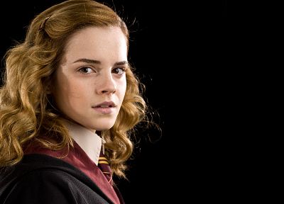 women, Emma Watson, actress, Harry Potter, Hermione Granger, Gryffindor, black background - random desktop wallpaper
