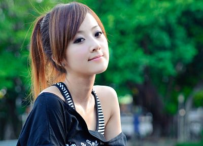 brunettes, women, trees, tank tops, Asians, Taiwan, earrings, Mikako Zhang Kaijie - related desktop wallpaper