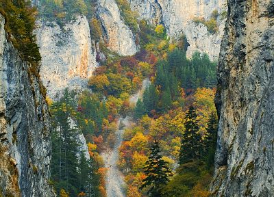 Trigrad Gorge-Bulgaria - desktop wallpaper