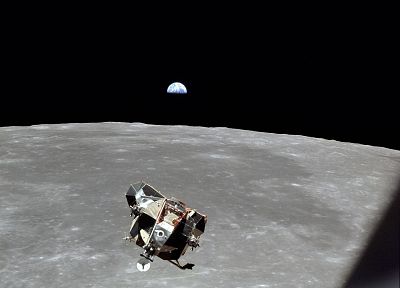 Moon, Earth, earthrise, luna, spaceships, vehicles, Apollo 11, Lunar Lander - related desktop wallpaper