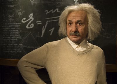 Albert Einstein, chalkboards - random desktop wallpaper