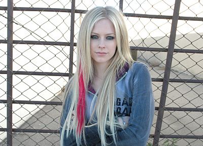 blondes, women, Avril Lavigne, blue eyes - related desktop wallpaper