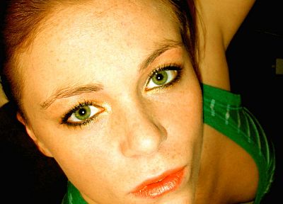 women, green eyes - desktop wallpaper