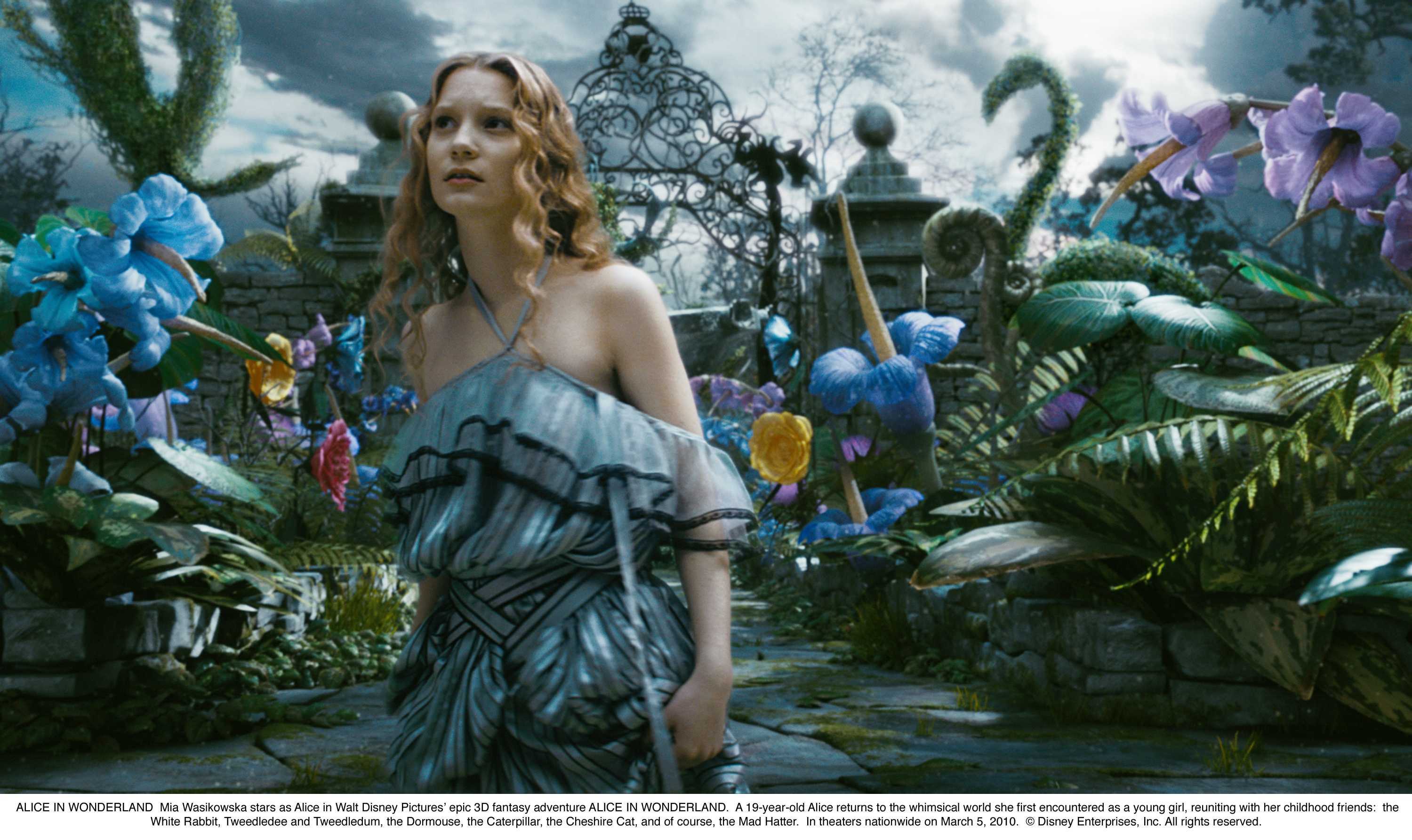 women, movies, dress, actress, Alice in Wonderland, Mia Wasikowska, Alice Kingsleigh - desktop wallpaper