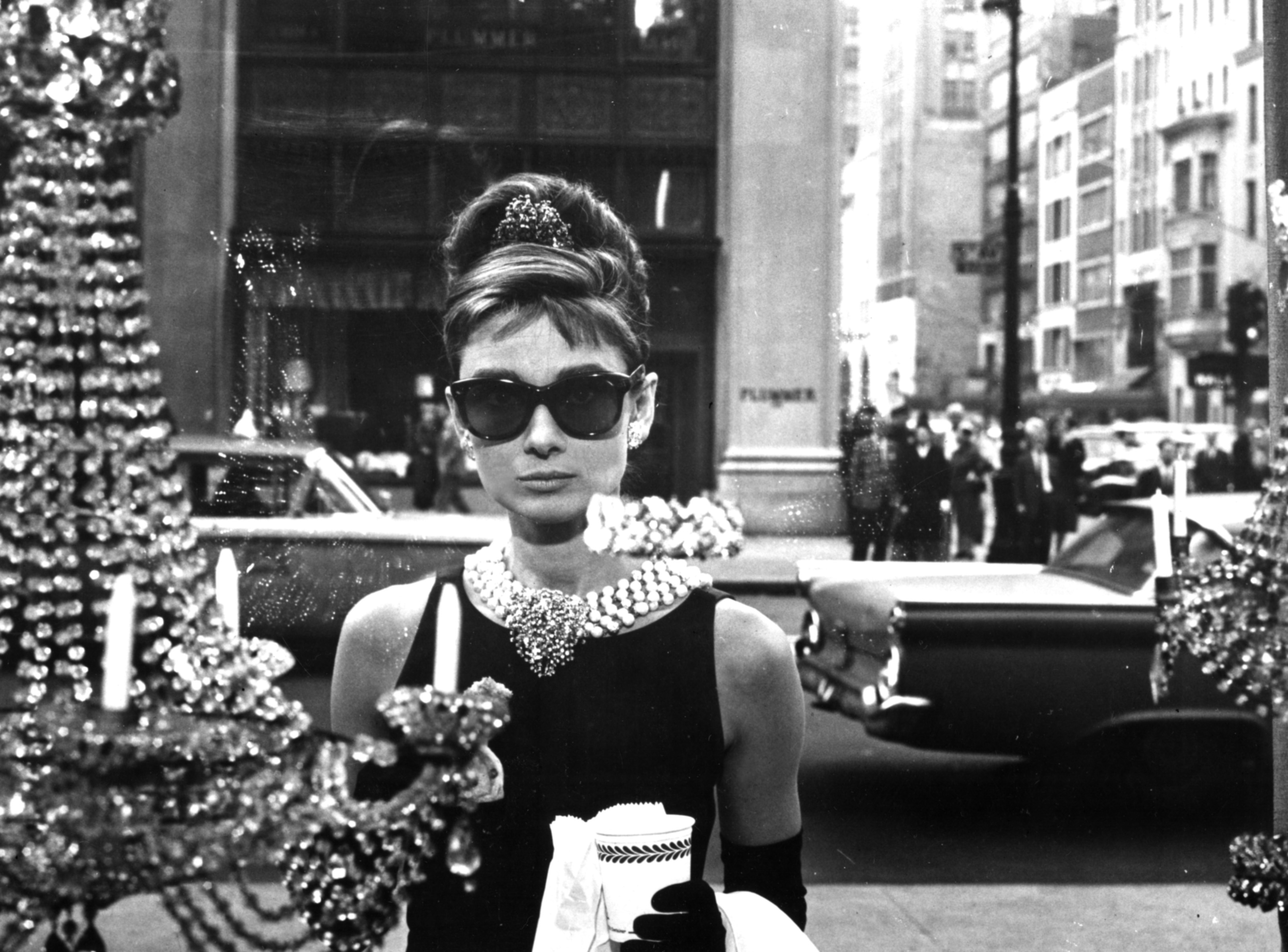Audrey Hepburn, sunglasses, grayscale, Breakfast at Tiffanys - desktop wallpaper