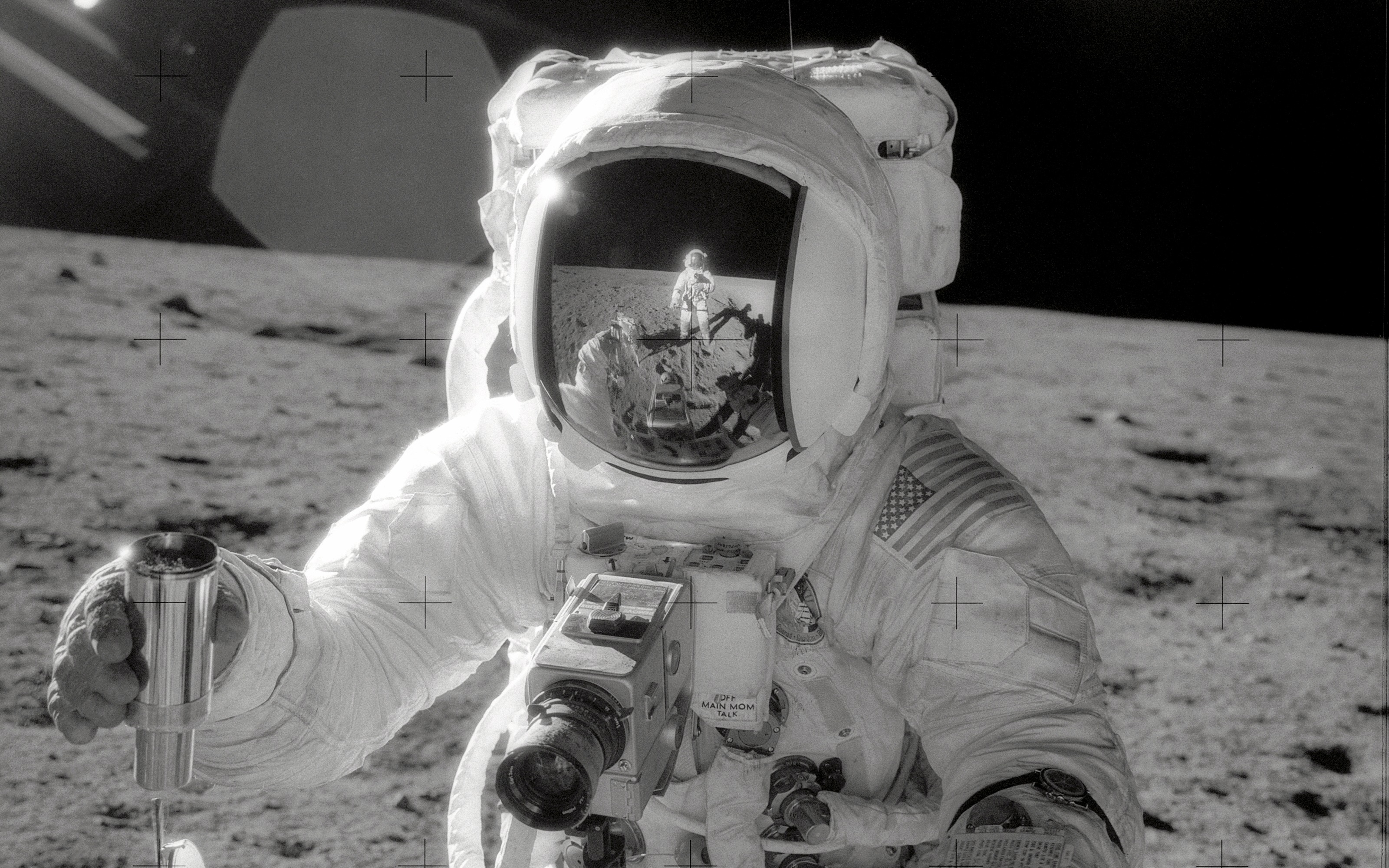 Moon, space suits, Apollo 11, Apollo 17 - desktop wallpaper