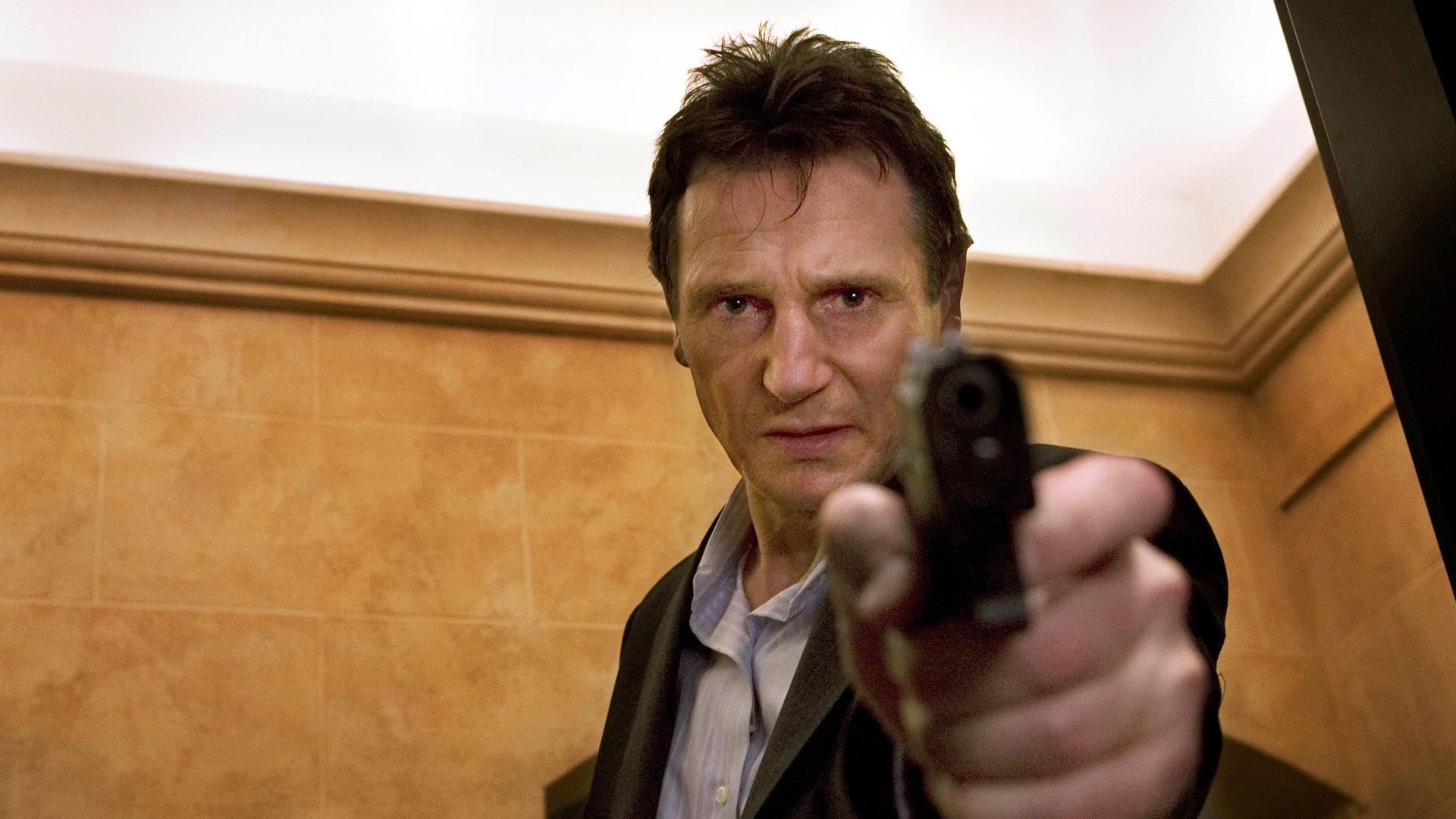 guns, Liam Neeson - desktop wallpaper