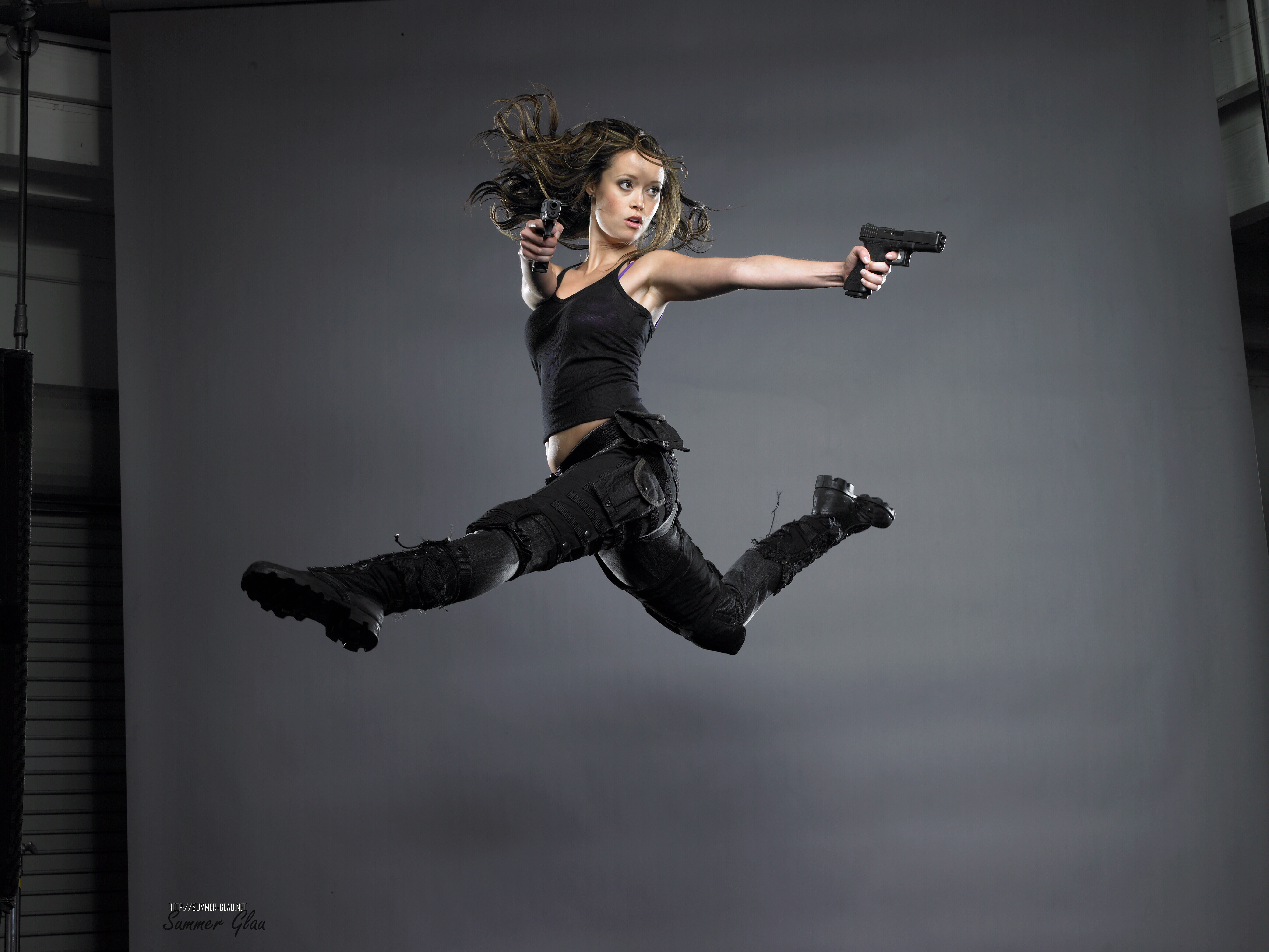 Summer Glau, girls with guns, Terminator The Sarah Connor Chronicles, Cameron Phillips - desktop wallpaper