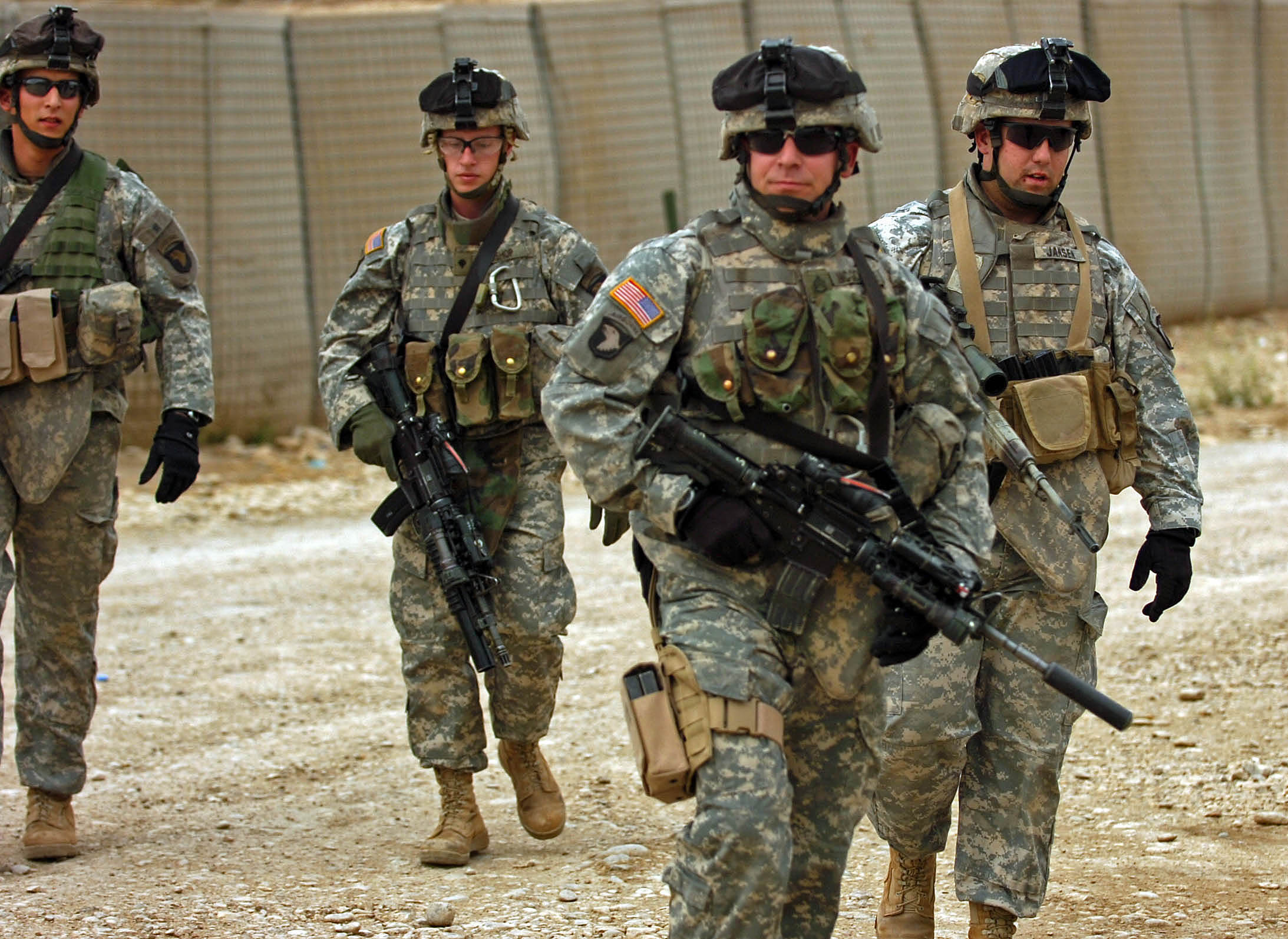 war, guns, army, military, soldier, men, US Army, M4 - desktop wallpaper