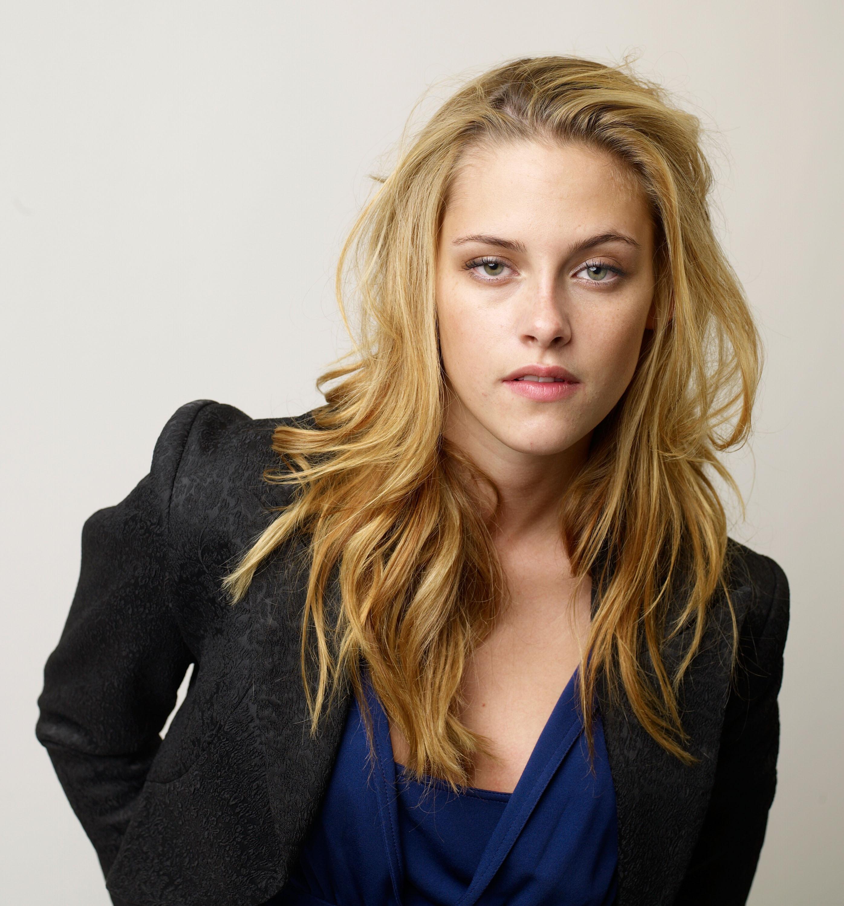 blondes, women, Kristen Stewart, celebrity, white background - desktop wallpaper