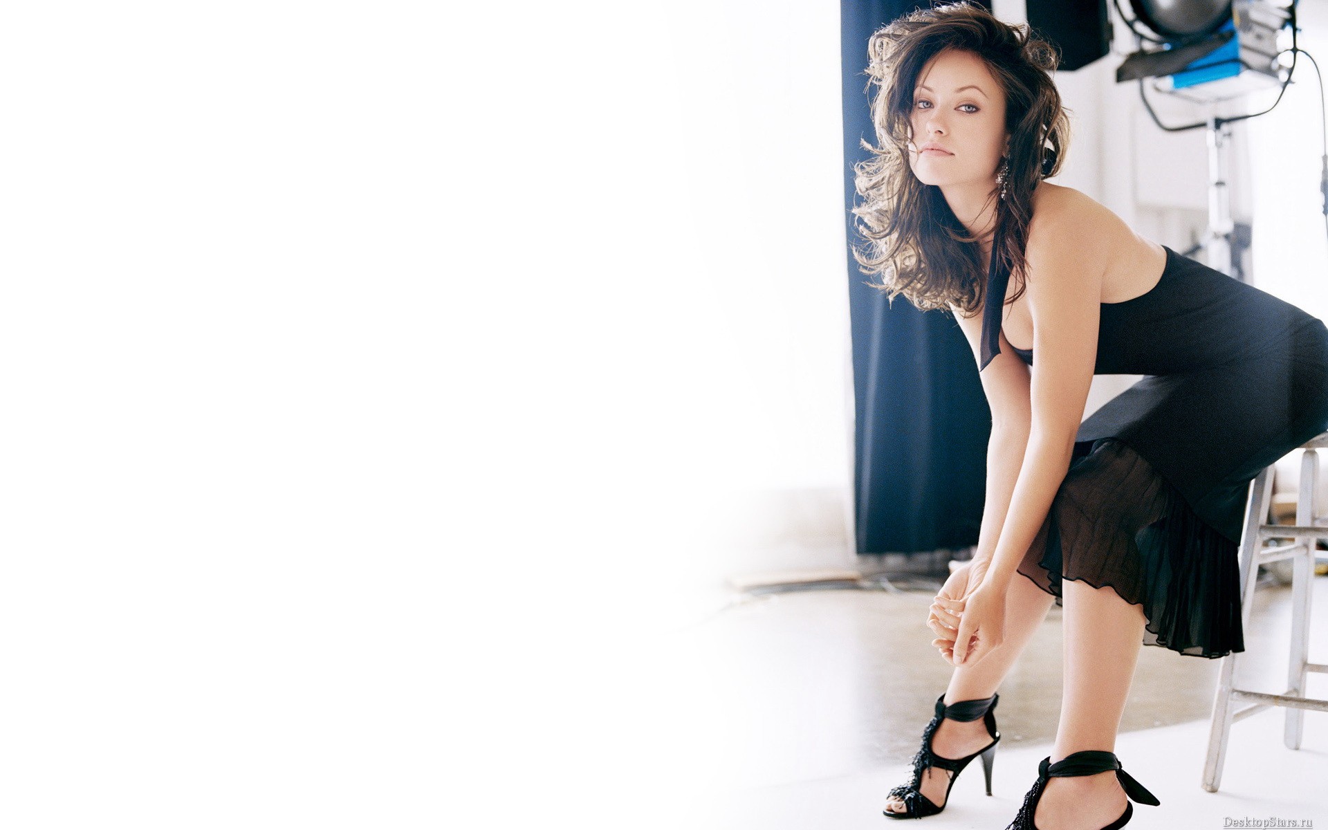 women, models, Olivia Wilde, high heels, black dress - desktop wallpaper