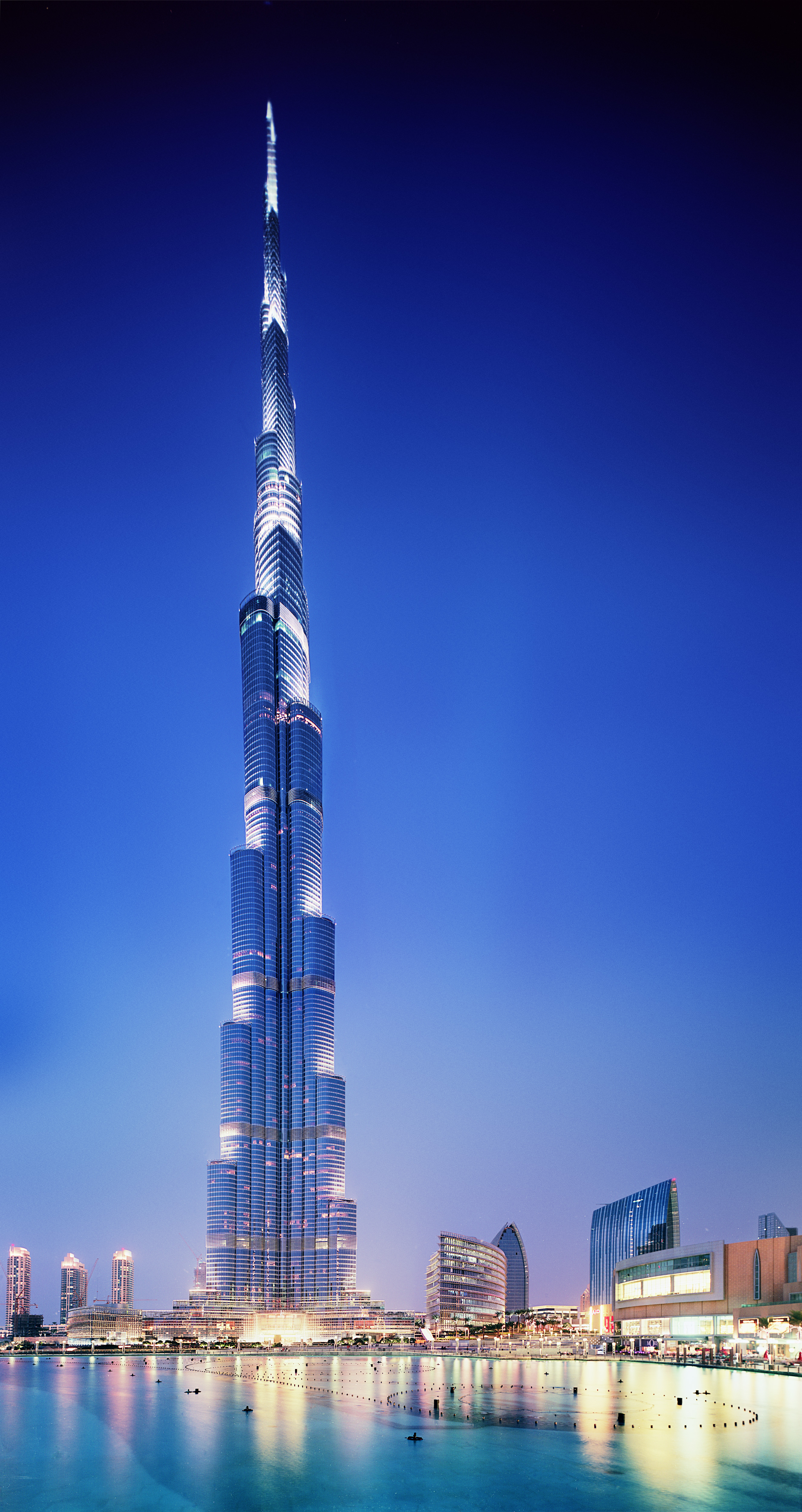 Бурж халиф этажи. Бурдж-Халифа Дубай. Башня Бурдж Халифа в Дубае. Самый высокий небоскреб Бурдж-Халифа. Дубай здание Бурдж Халифа.