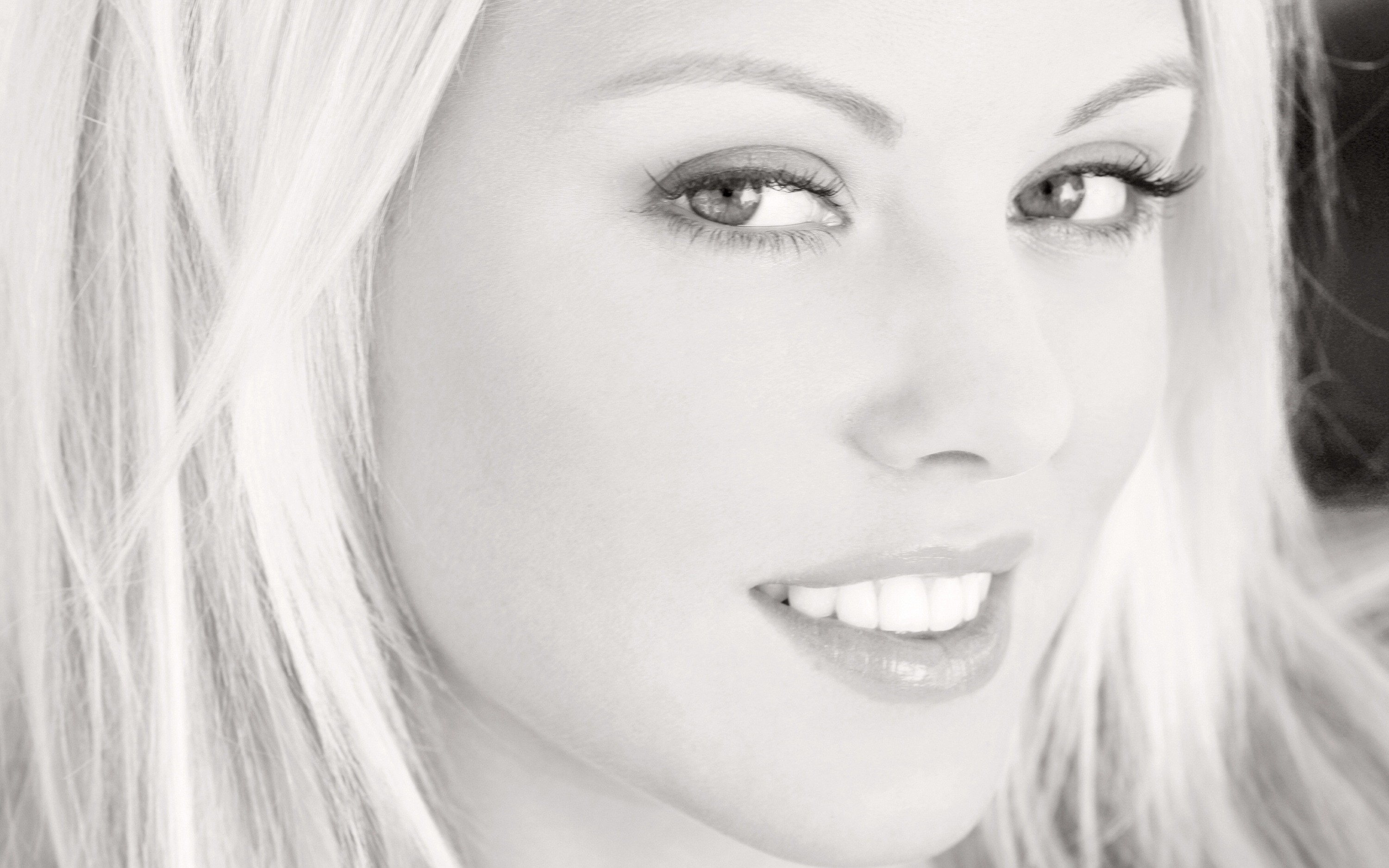 blondes, women, close-up, eyes, grayscale, Lindsay Marie, faces - desktop wallpaper