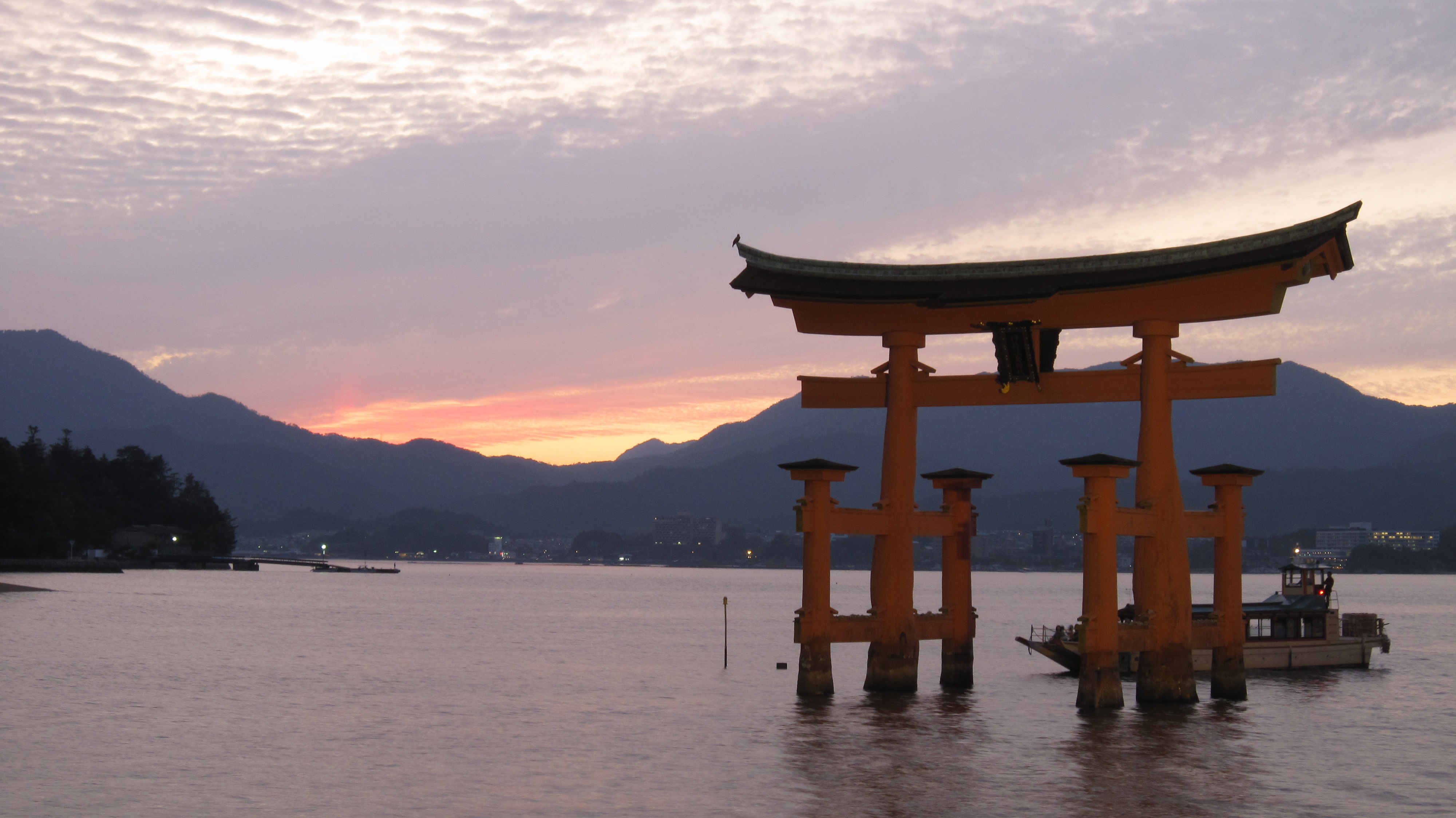 water, Japan, mountains, boats, gate, torii, Japanese architecture, Itsukushima Shrine - desktop wallpaper