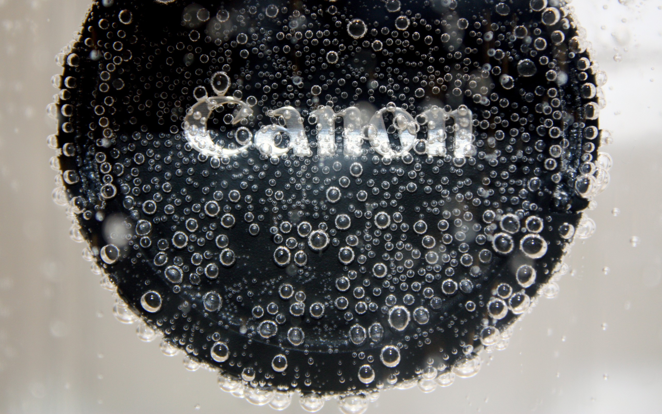 water, bubbles - desktop wallpaper