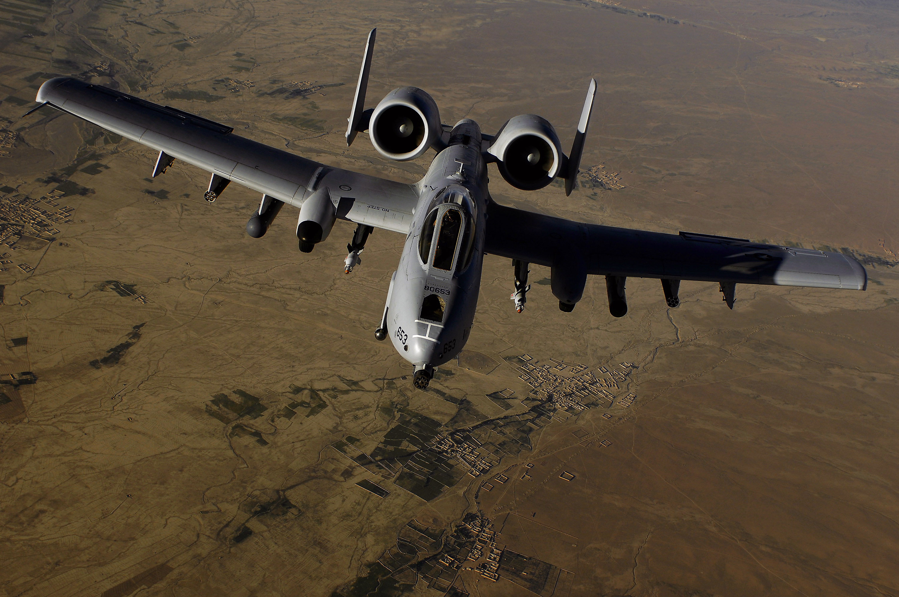aircraft, military, airplanes, deserts, Warthog, Iraq, vehicles, A-10 Thunderbolt II, jet aircraft, A-10 - desktop wallpaper