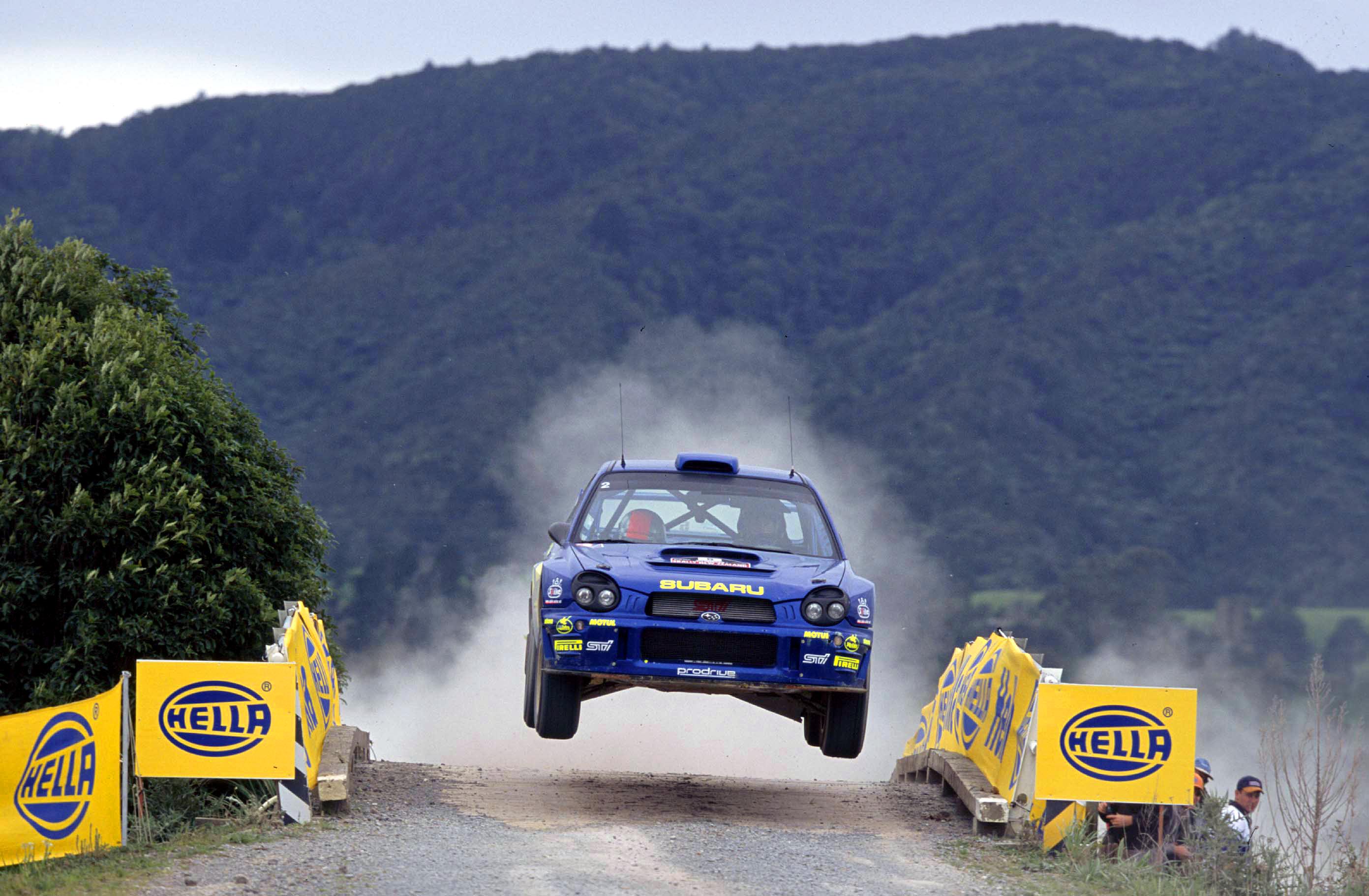 Через ралли. Subaru Impreza раллийная. Subaru Impreza WRC Solberg. Субару Импреза WRX STI ралли в прыжке. Subaru WRC Rally 1999.