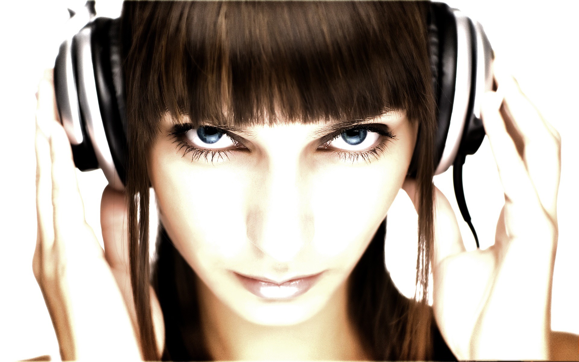 headphones, eyes - desktop wallpaper