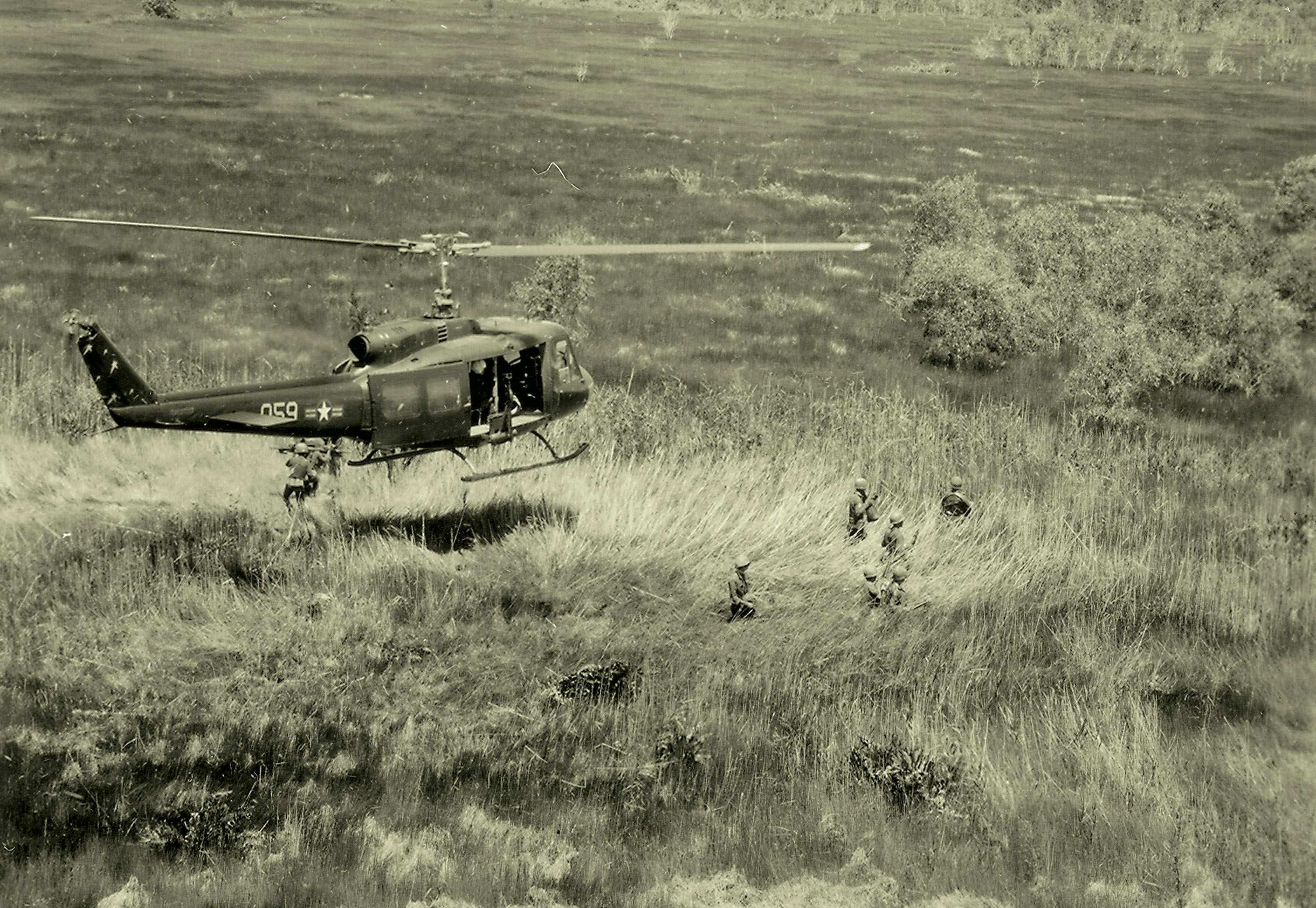 soldiers, helicopters, Viet Nam, vehicles, historic, UH-1 Iroquois - desktop wallpaper