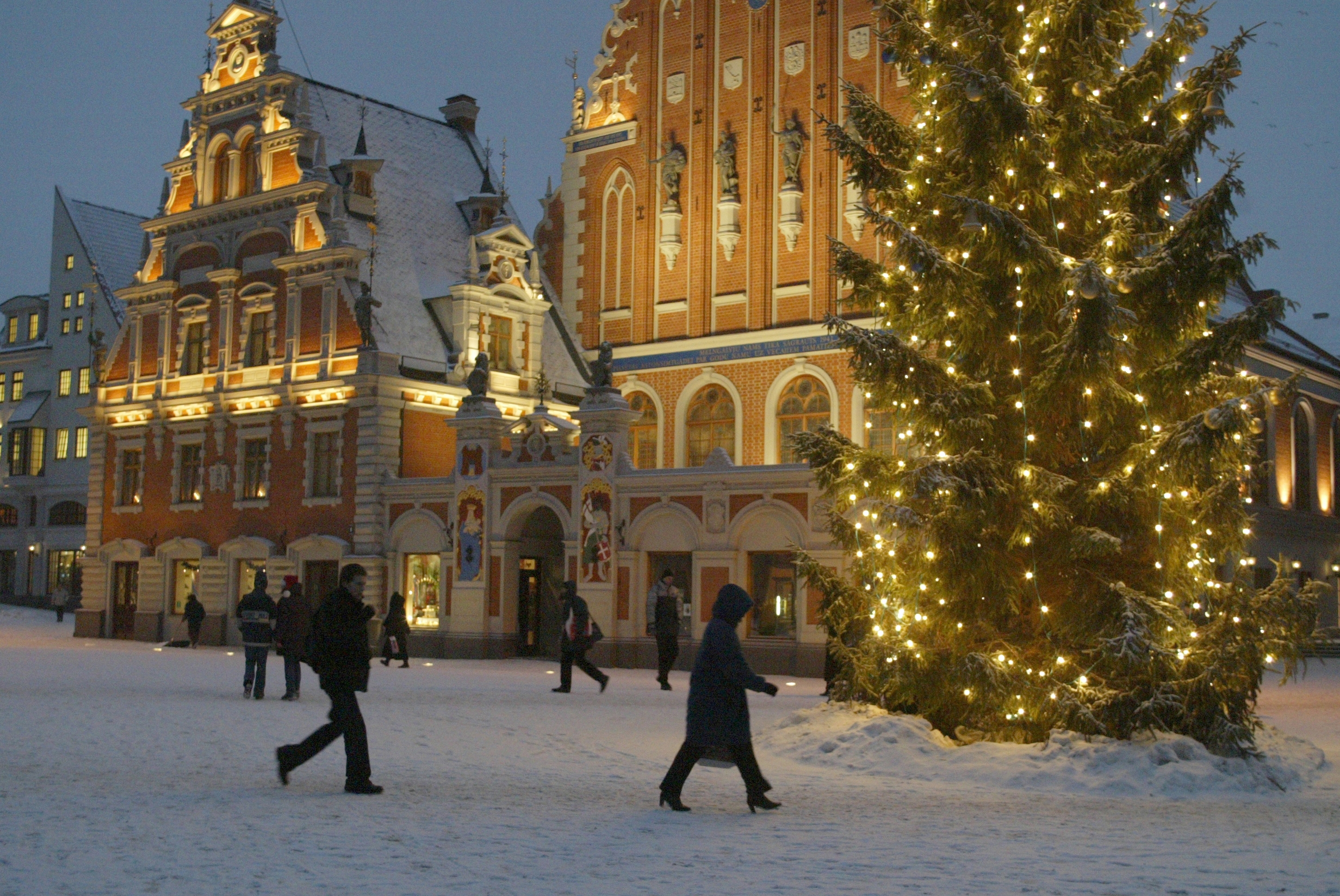 Latvia, Christmas lights, oldtown - desktop wallpaper