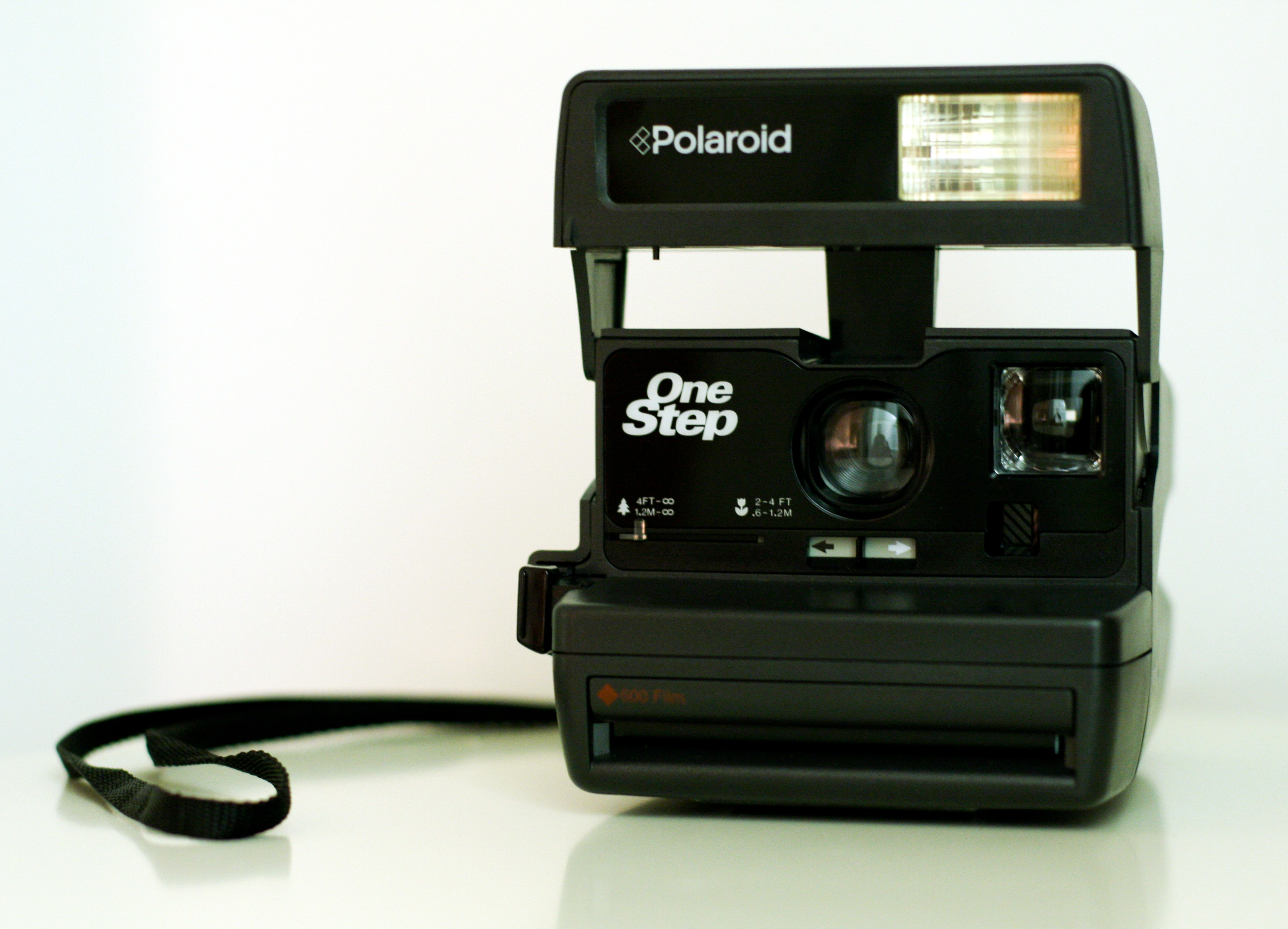 Polaroid 600 фотоаппарат с моментальной печатью