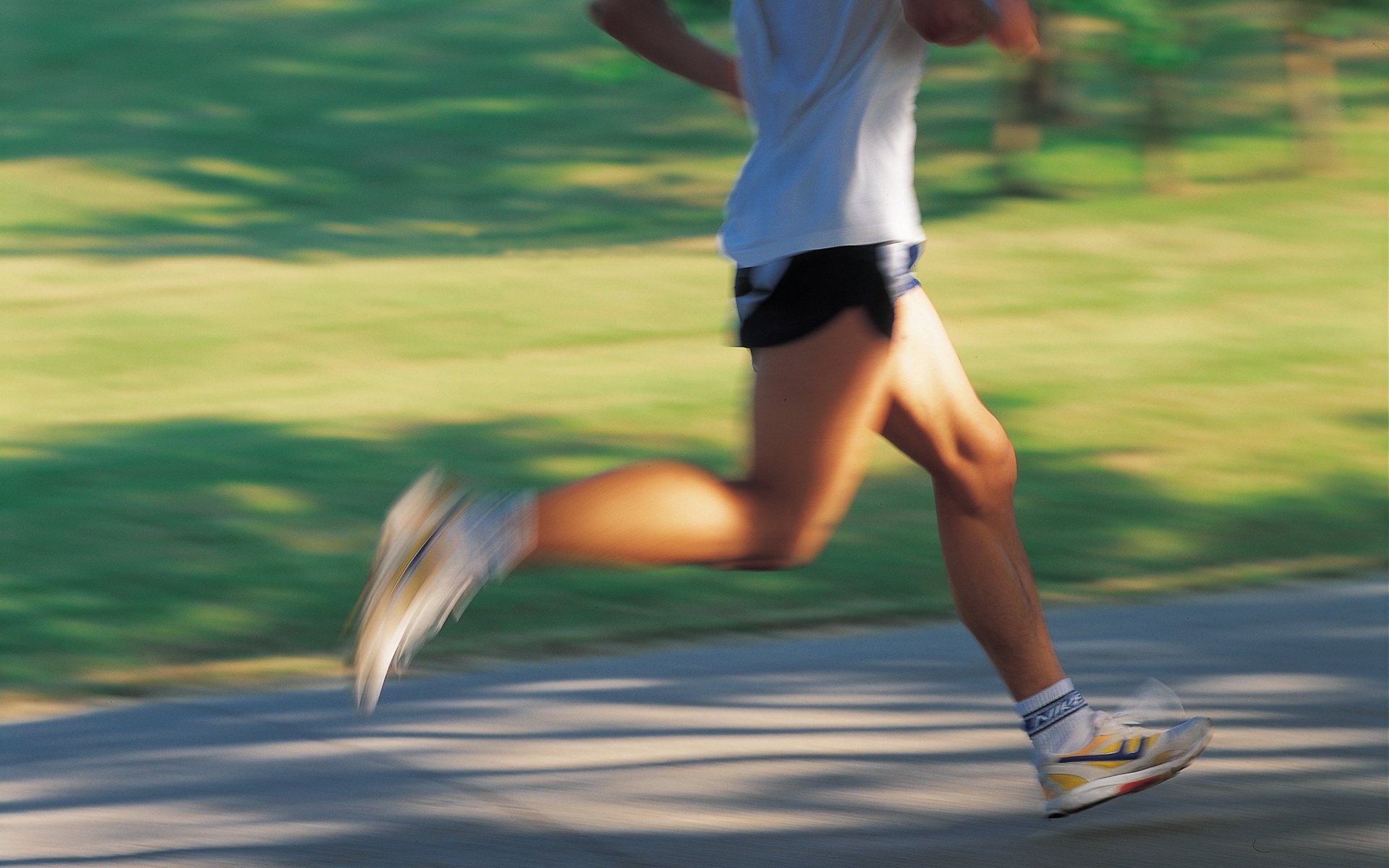 running - HD Wallpaper View, Resize and Free Download / 