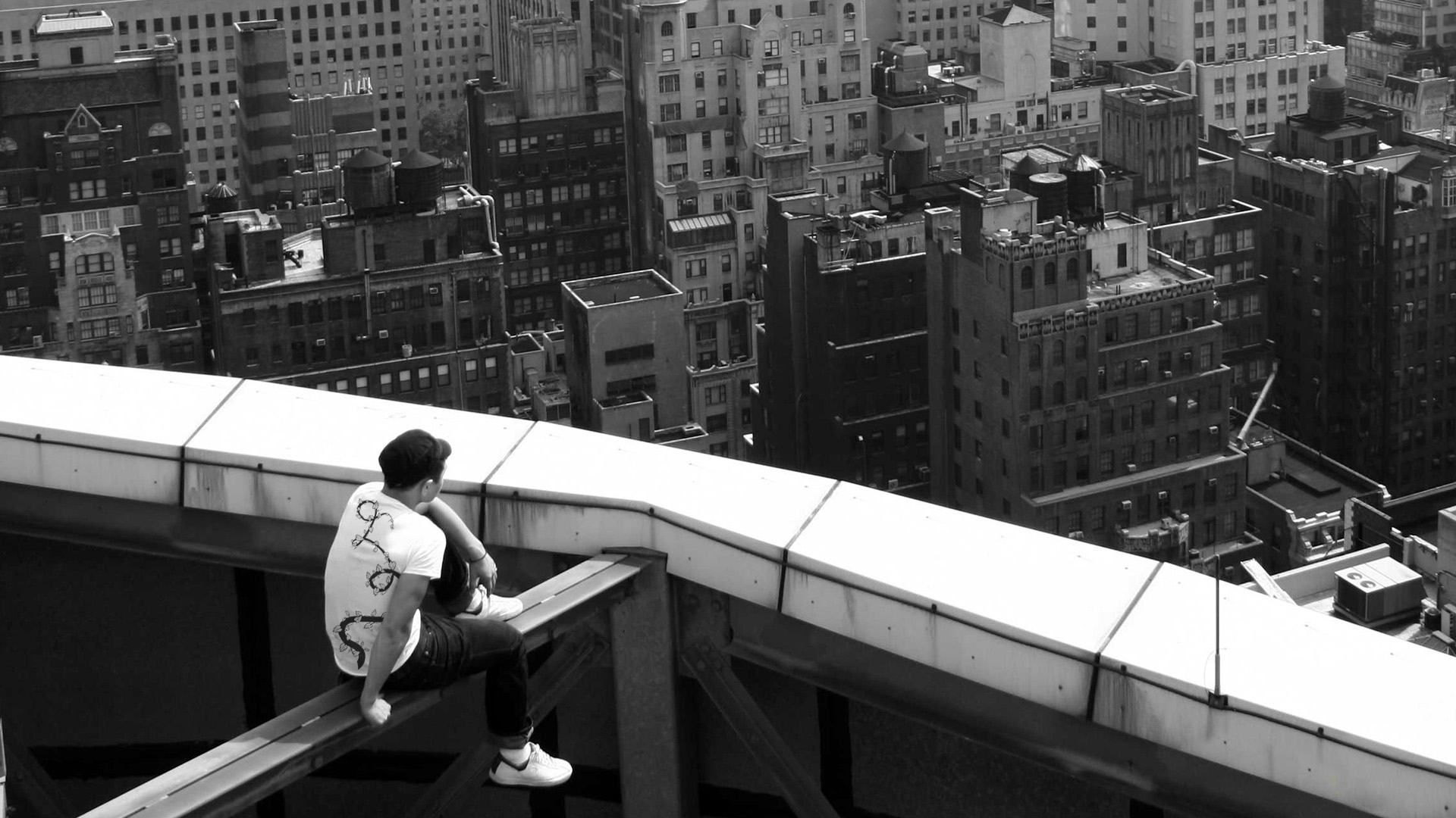 Men Buildings Grayscale Monochrome Parkour Traceurs Free Wallpaper Wallpaperjam Com